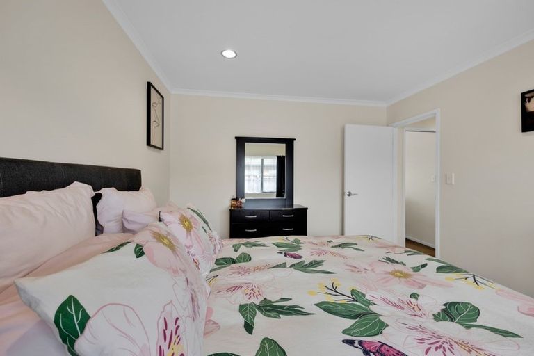 Photo of property in 2a Faber Place, Inglewood, 4330