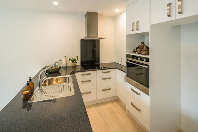 Photo of property in 14 Appleton Place, Karori, Wellington, 6012