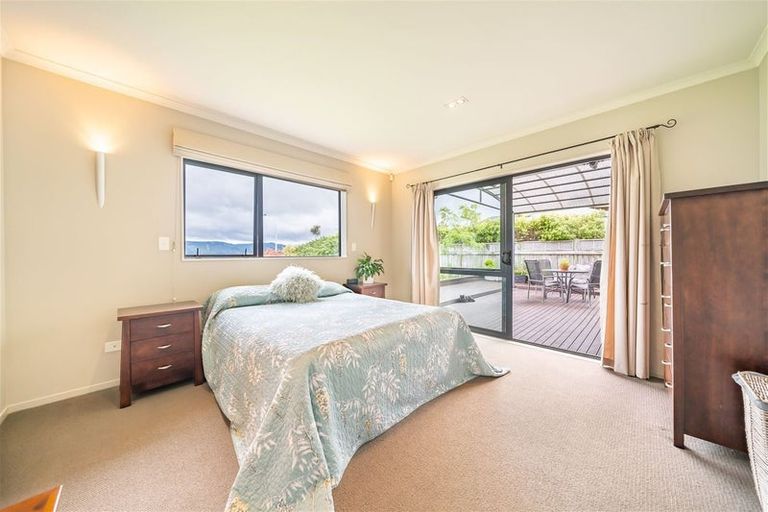 Photo of property in 2 Cosgrove Rise, Riverstone Terraces, Upper Hutt, 5018