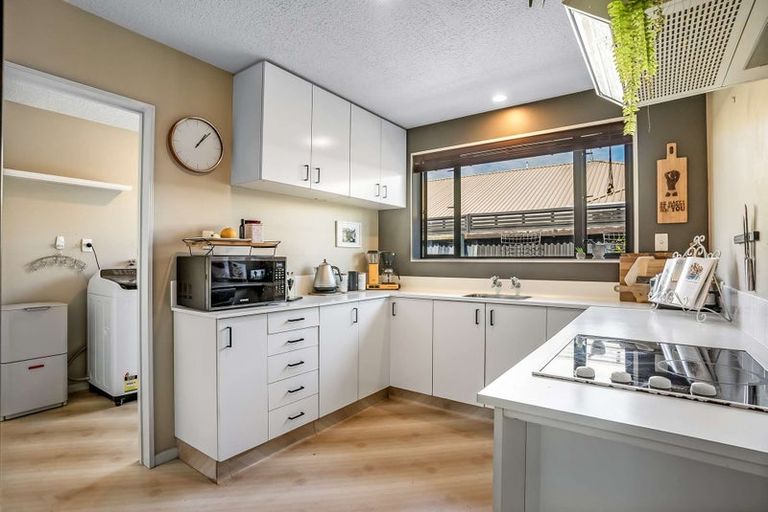 Photo of property in Carmichael Courts, 2/14 Wharenui Road, Upper Riccarton, Christchurch, 8041