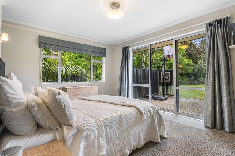 Photo of property in 300 Glenbrook Beach Road, Glenbrook, Waiuku, 2681