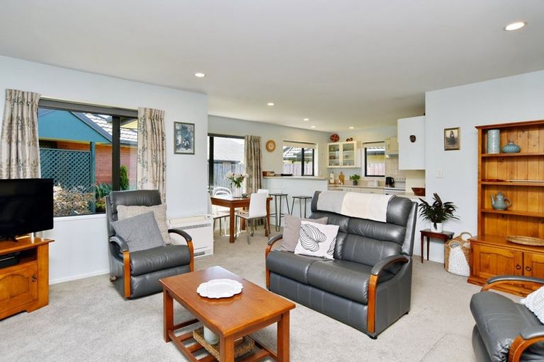 Photo of property in 17b Matawai Close, Rangiora, 7400