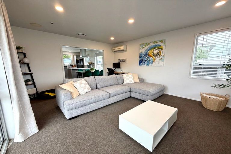 Photo of property in 1/17d Te Maru Place, Redwood, Christchurch, 8051