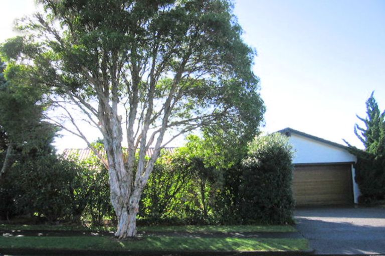 Photo of property in 14 Rapallo Place, Farm Cove, Auckland, 2012