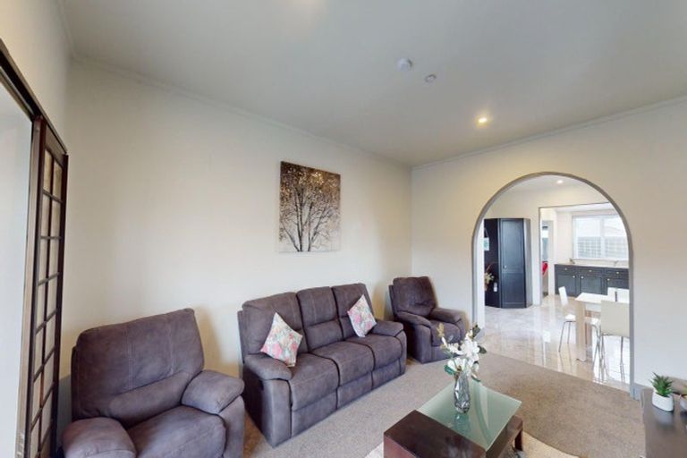 Photo of property in 93 Tiro Tiro Road, Levin, 5510