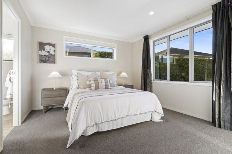 Photo of property in 10 Abby Close, Pukekohe, 2120