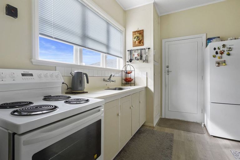 Photo of property in 28 Epsom Road, Sockburn, Christchurch, 8042