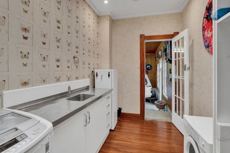 Photo of property in 49 Waihi Road, Hawera, 4610