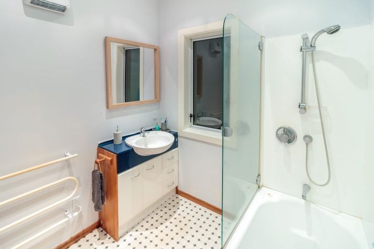 Photo of property in 132 Surrey Street, Forbury, Dunedin, 9012
