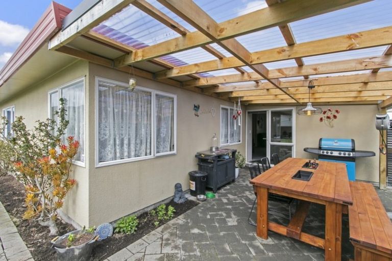 Photo of property in 12 Kawatiri Grove, Wainuiomata, Lower Hutt, 5014