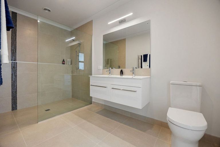 Photo of property in 44 Norfolk Drive, Cambridge, 3434