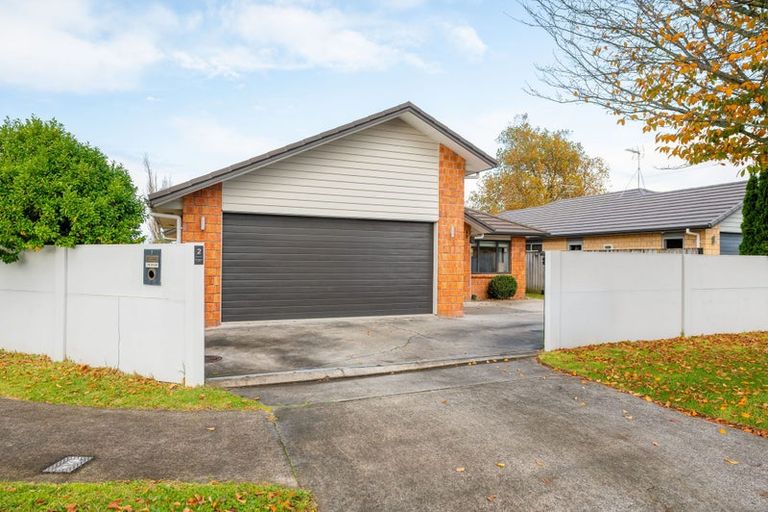 Photo of property in 2 Southbrook Close, Glenview, Hamilton, 3206