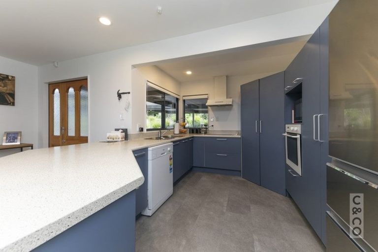 Photo of property in 166 Rimmer Road, Helensville, 0875