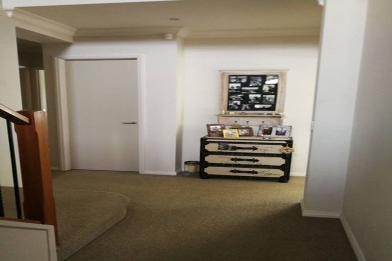 Photo of property in 5 Hinau Road, Karaka, Papakura, 2113