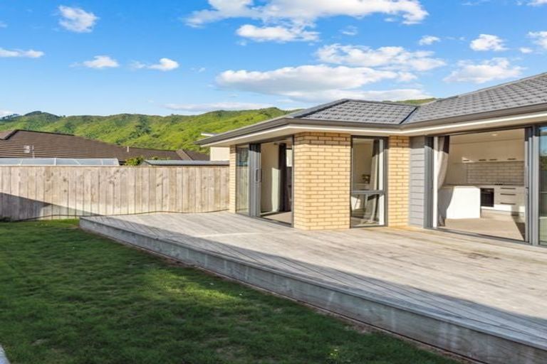 Photo of property in 5 Pohe Street, Waikanae, 5036