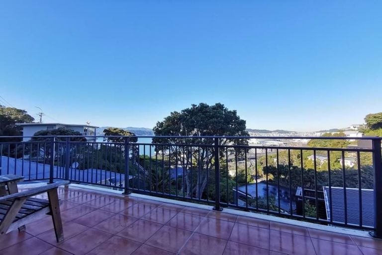 Photo of property in 102 Barnard Street, Wadestown, Wellington, 6012