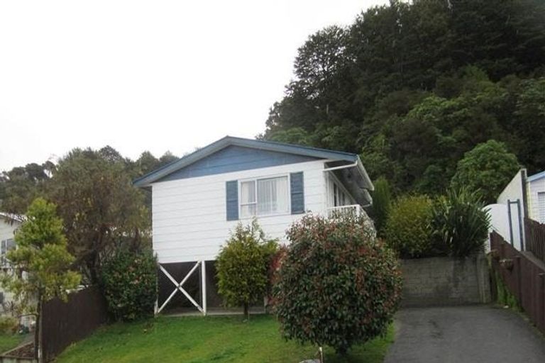 Photo of property in 53 Kairanga Crescent, Wainuiomata, Lower Hutt, 5014