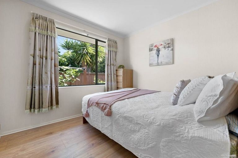 Photo of property in 213 Kilkenny Drive, East Tamaki Heights, Auckland, 2016