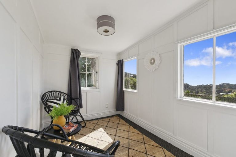 Photo of property in 8 Thorby Street, Northland, Wellington, 6012