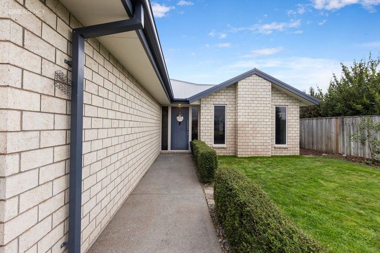 Photo of property in 15 Tutaipatu Avenue, Pegasus, 7612