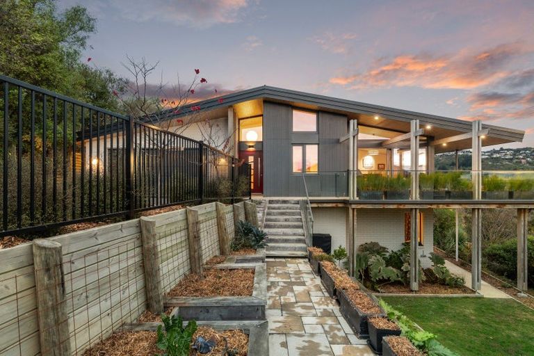 Photo of property in 22 Woodlau Rise, Huntsbury, Christchurch, 8022