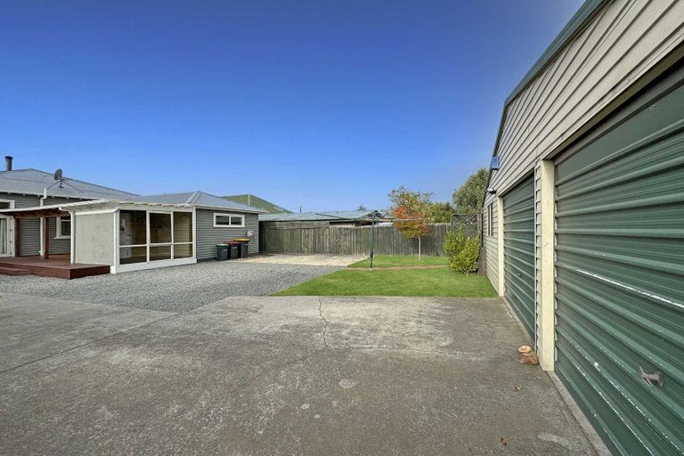 Photo of property in 16 Mackenzie Avenue, Woolston, Christchurch, 8023