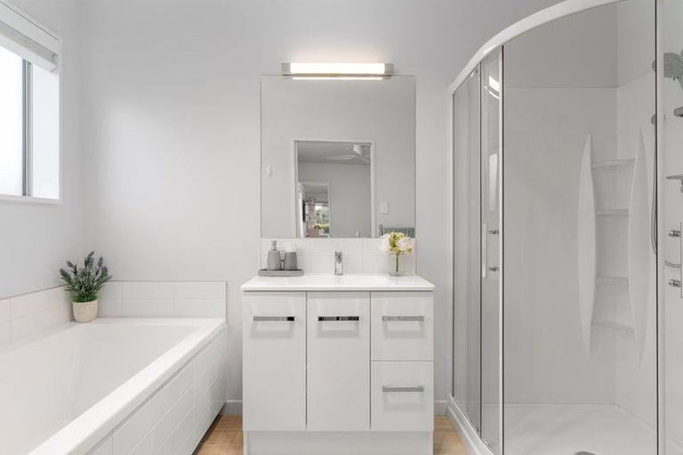 Photo of property in 18 Ardnave Lane, Broomfield, Christchurch, 8042