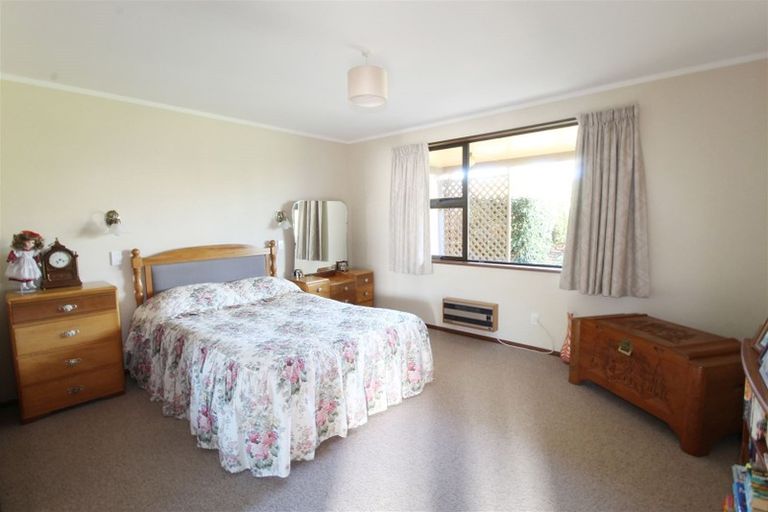Photo of property in 20 Magdala Street, Kakanui, Oamaru, 9495