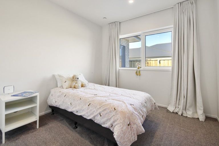 Photo of property in 2 Benn Street, Amberley, 7410
