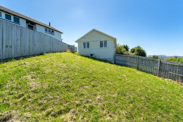 Photo of property in 27 Hanlon Street, Halfway Bush, Dunedin, 9010