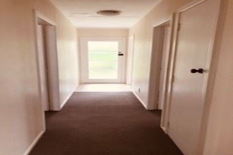 Photo of property in 1/2 Esperanto Road, Papatoetoe, Auckland, 2025