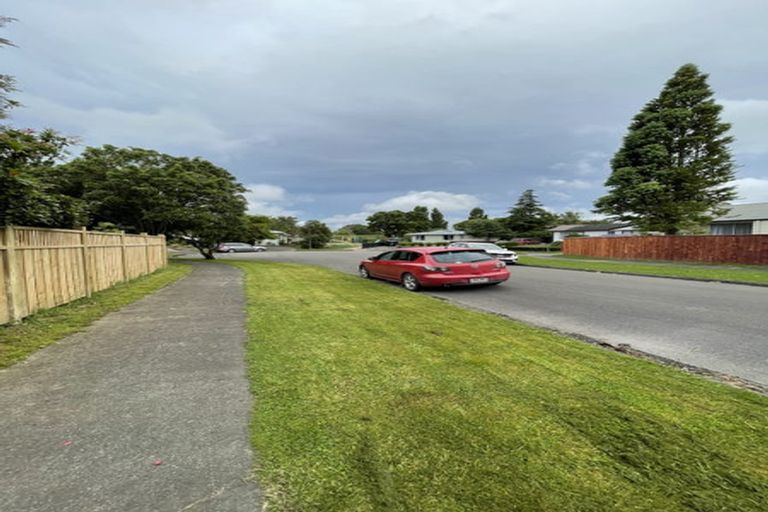 Photo of property in 1 Grant Place, Awapuni, Palmerston North, 4412