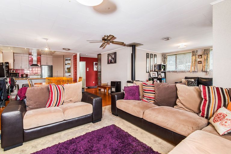 Photo of property in 2 Turner Drive, Western Heights, Rotorua, 3015