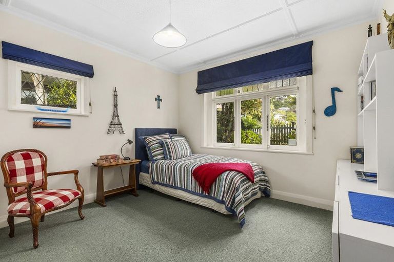 Photo of property in 37 Beauchamp Street, Karori, Wellington, 6012
