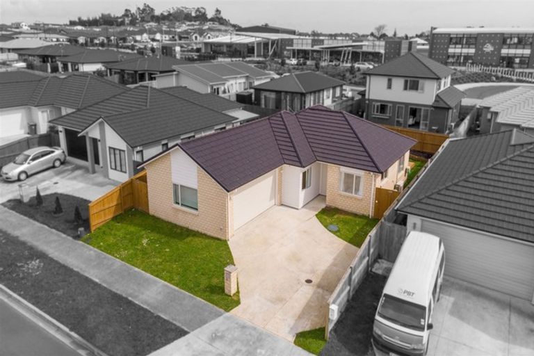 Photo of property in 12 Kare Ariki Place, Pukekohe, 2120