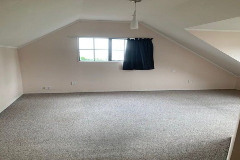 Photo of property in 42 Satara Crescent, Khandallah, Wellington, 6035