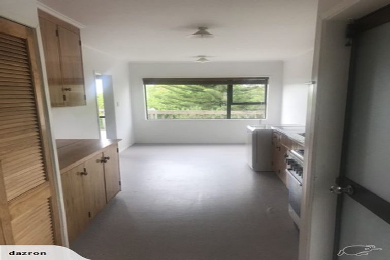 Photo of property in 19 Holt Avenue, Torbay, Auckland, 0630