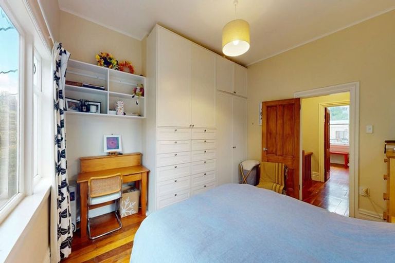 Photo of property in 188 The Parade, Island Bay, Wellington, 6023