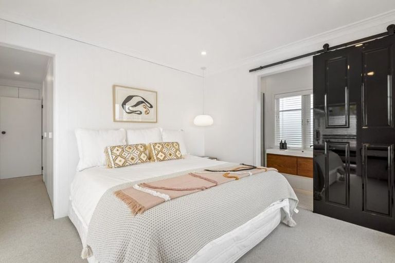 Photo of property in 18 Kitchener Road, Takapuna, Auckland, 0620