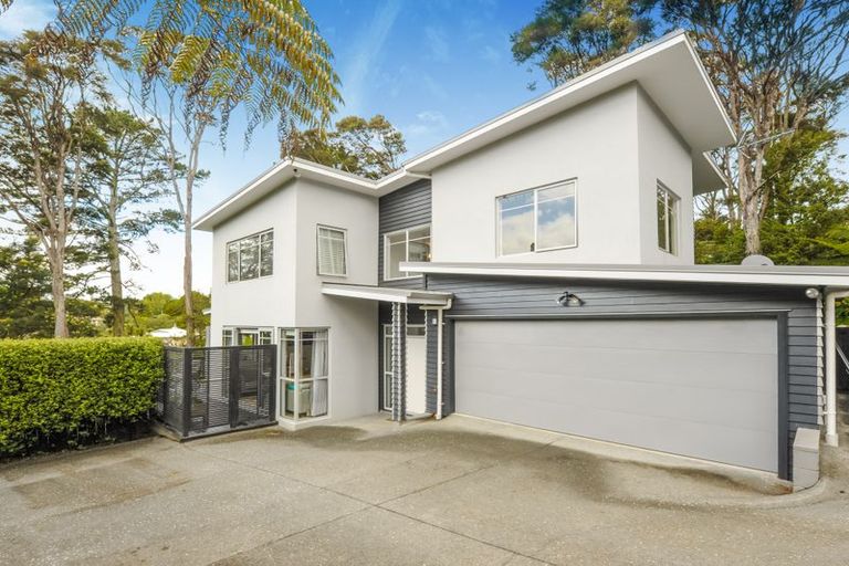 Photo of property in 20e Konini Road, Titirangi, Auckland, 0604