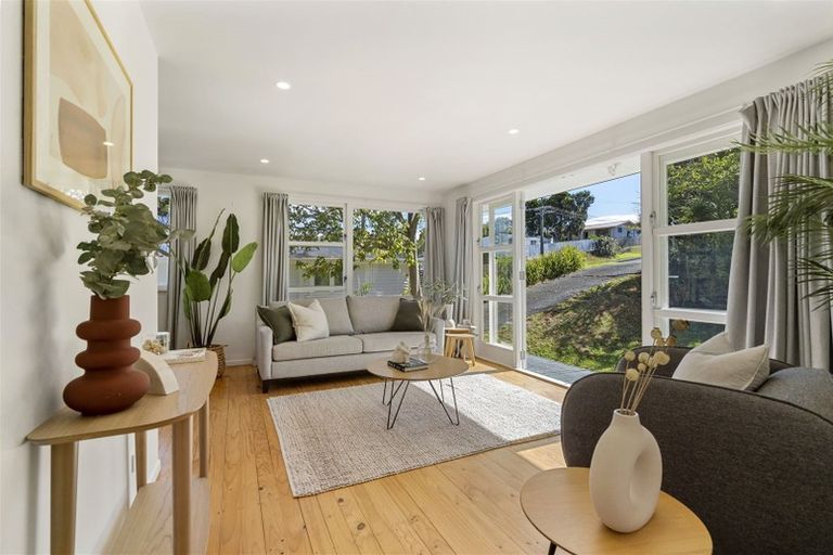 Photo of property in 132 Lancaster Road, Beach Haven, Auckland, 0626
