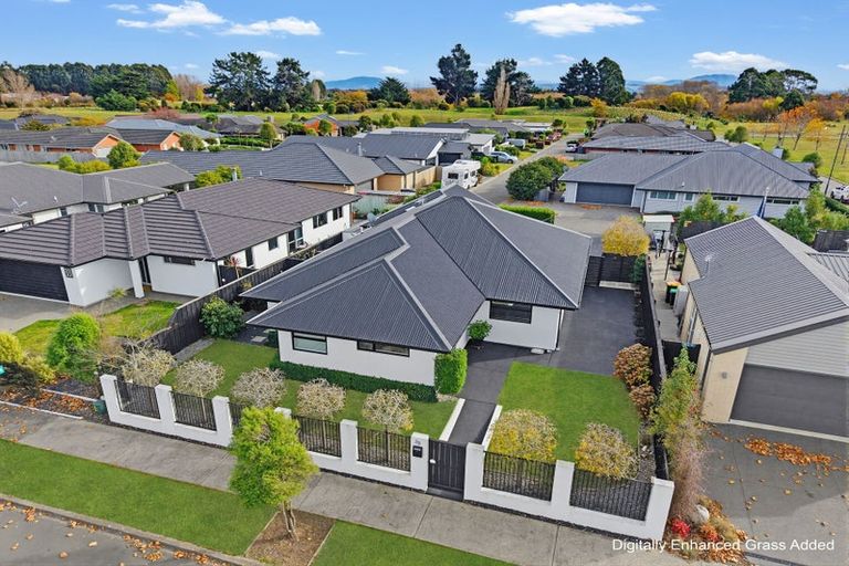 Photo of property in 35 Kahuraki Drive, Pegasus, 7612
