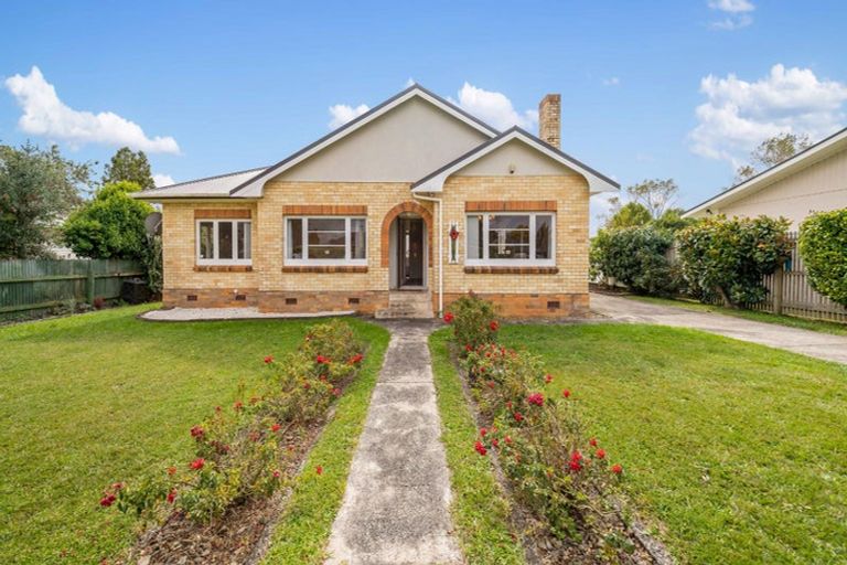 Photo of property in 2 Gibson Road, Tuakau, 2121