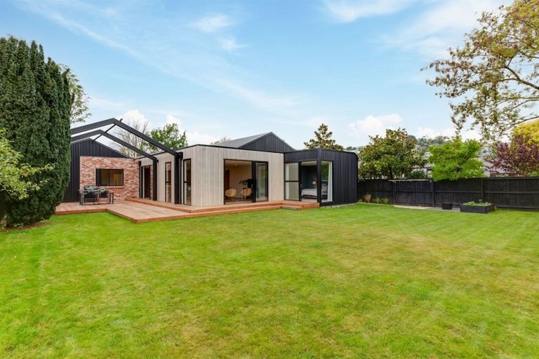 Photo of property in 3 Saint Martins Road, Saint Martins, Christchurch, 8022