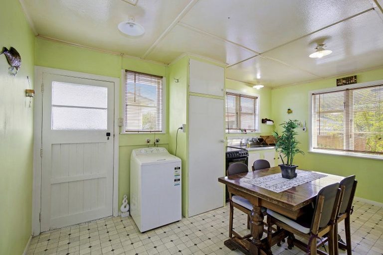 Photo of property in 1/289 Naenae Road, Naenae, Lower Hutt, 5011