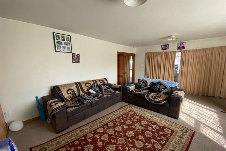 Photo of property in 74 Oakhampton Street, Hornby, Christchurch, 8042