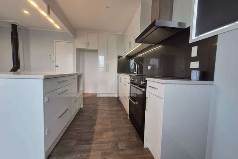 Photo of property in 7 Win Grove, Hatfields Beach, Orewa, 0931