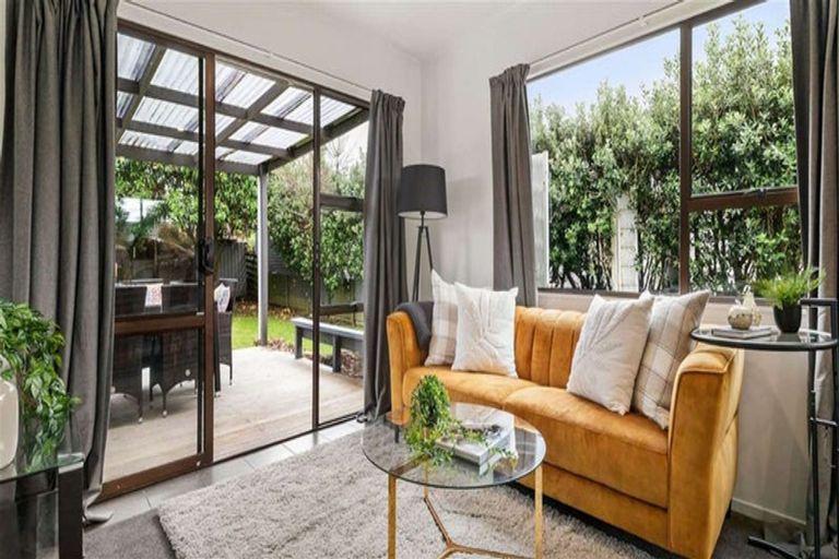 Photo of property in 33 Martyn Street, Waiuku, 2123