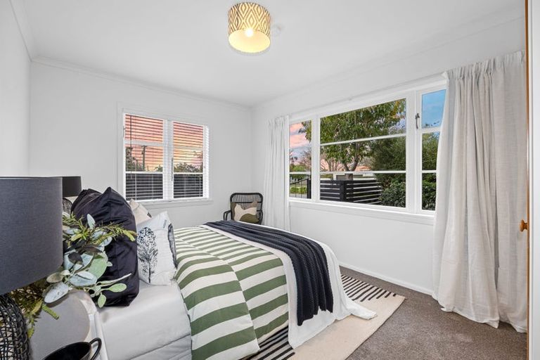 Photo of property in 239 Weston Road, St Albans, Christchurch, 8052
