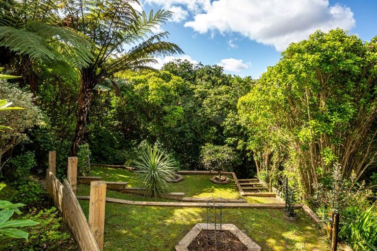 Photo of property in 4 Haunui Road, Pukerua Bay, 5026